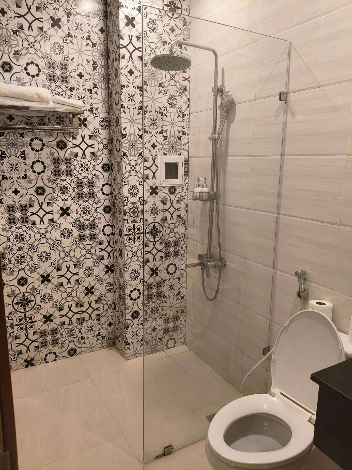 Baka Hotel - Khach San Туїхоа Екстер'єр фото